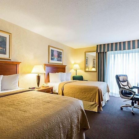 Quality Inn And Conference Center I-80 Grand Island Doniphan Ngoại thất bức ảnh