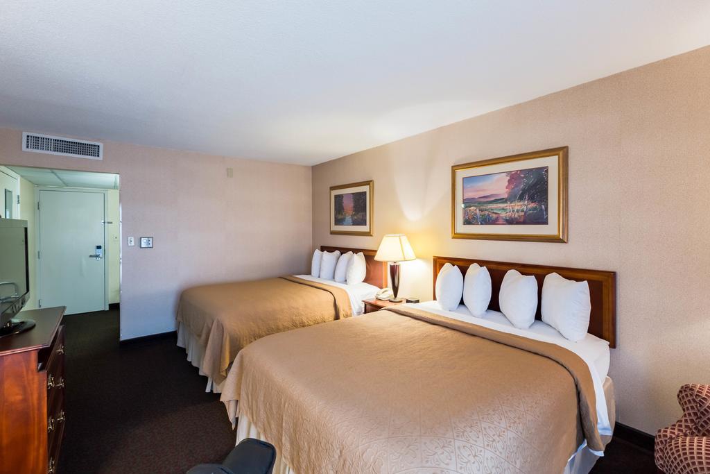Quality Inn And Conference Center I-80 Grand Island Doniphan Ngoại thất bức ảnh